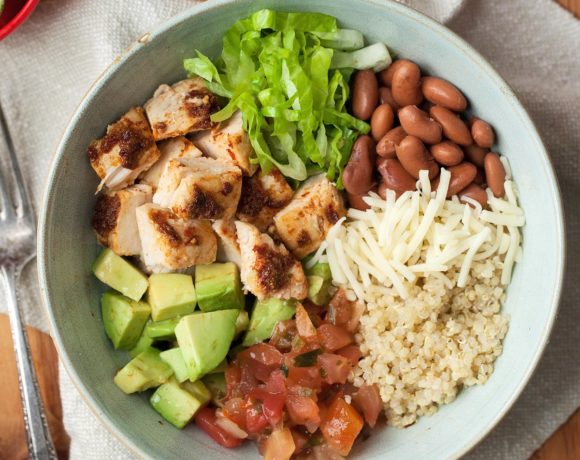 chipotle chicken quinoa burrito bowl