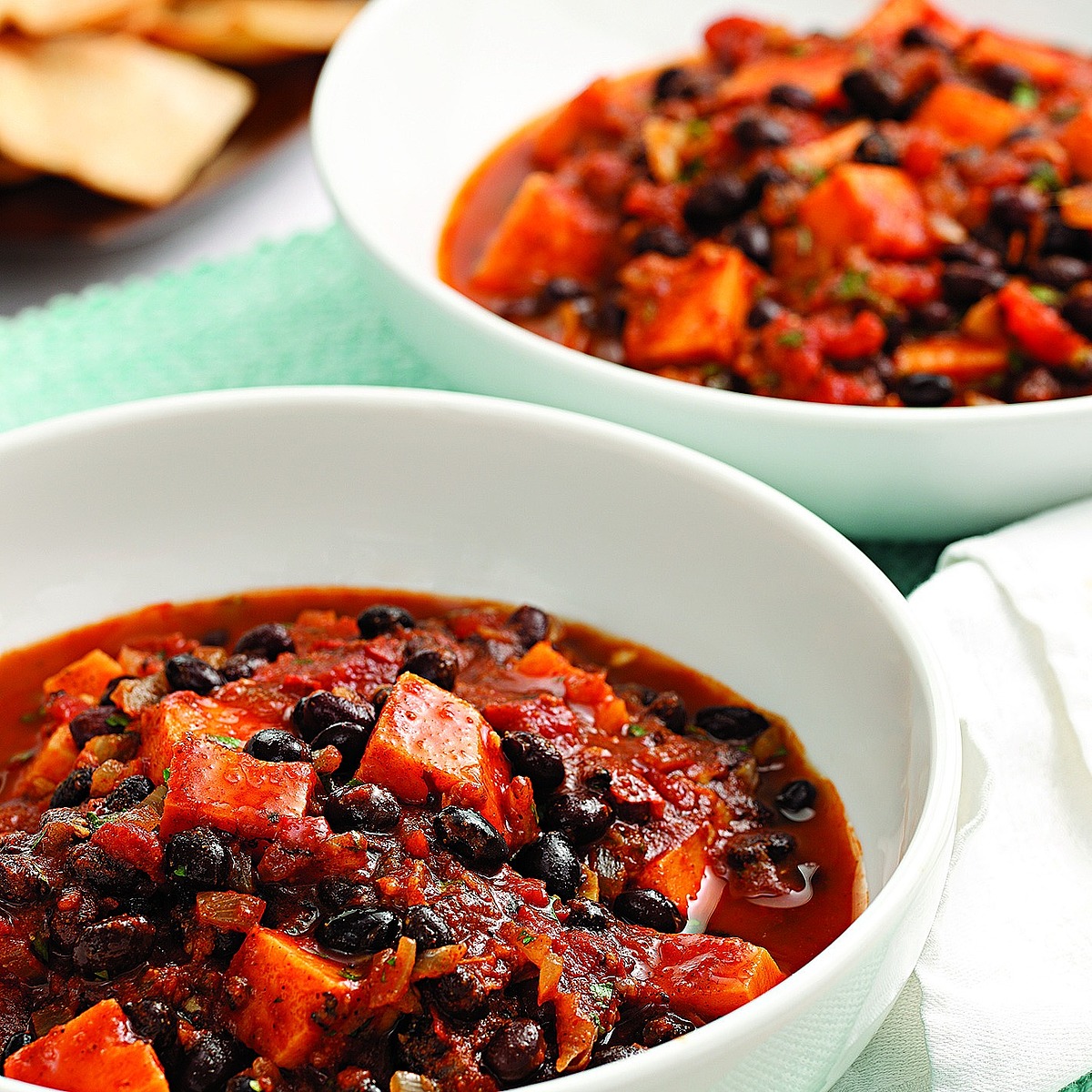 Sweet Potato & Black Bean Chili we eat. live. do. well